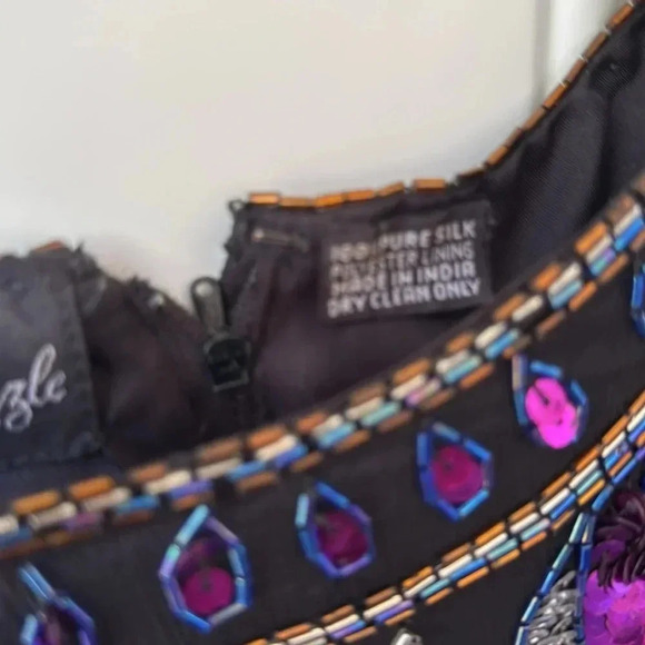 GORGEOUS RAZZLE DAZZLE 100% silk beaded top Sz M black purple sequins luxurious - Picture 4 of 10